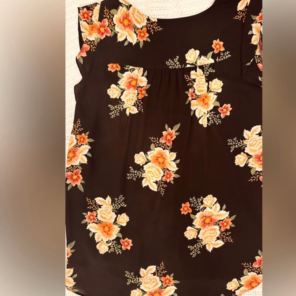 LOFT Black Floral Blouse Medium V Neck Flowy Top - Picture 2 of 6